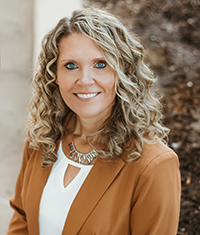 Tami Grant Headshot