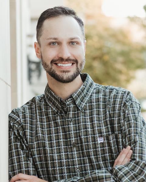 Kyle Ewertz Headshot